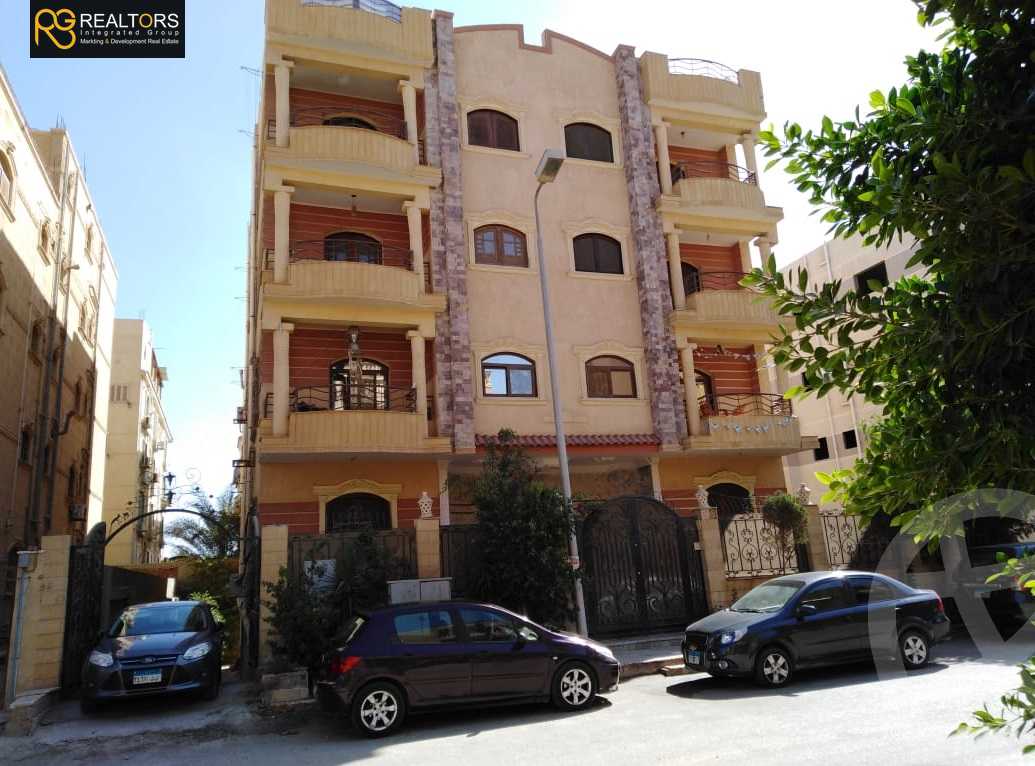 https://aqarmap.com.eg/en/listing/6538878-for-sale-cairo-el-sheikh-zayed-city-el-hay-elthaleth-dr-ali-lotfi-st