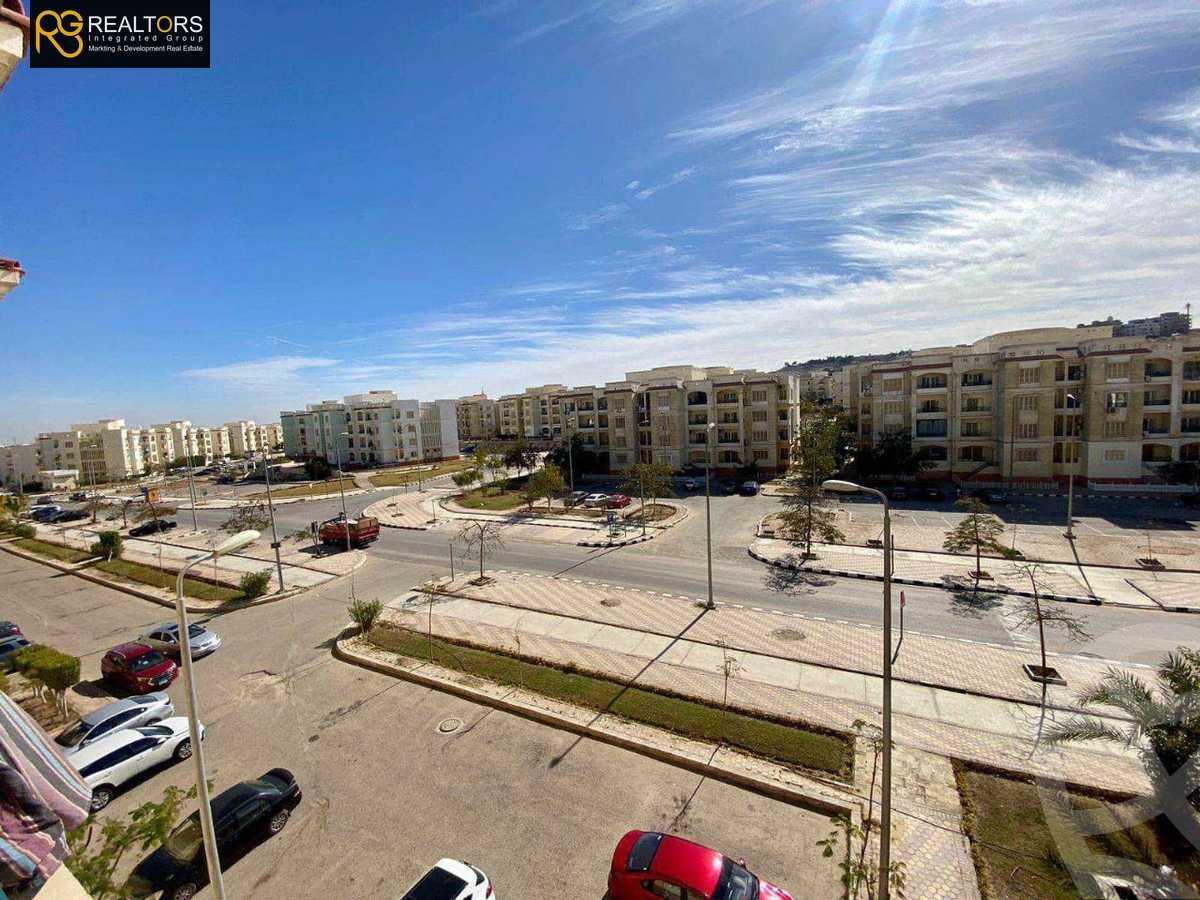 https://aqarmap.com.eg/ar/listing/6540744-for-sale-cairo-el-sheikh-zayed-city-compounds-el-khamayel