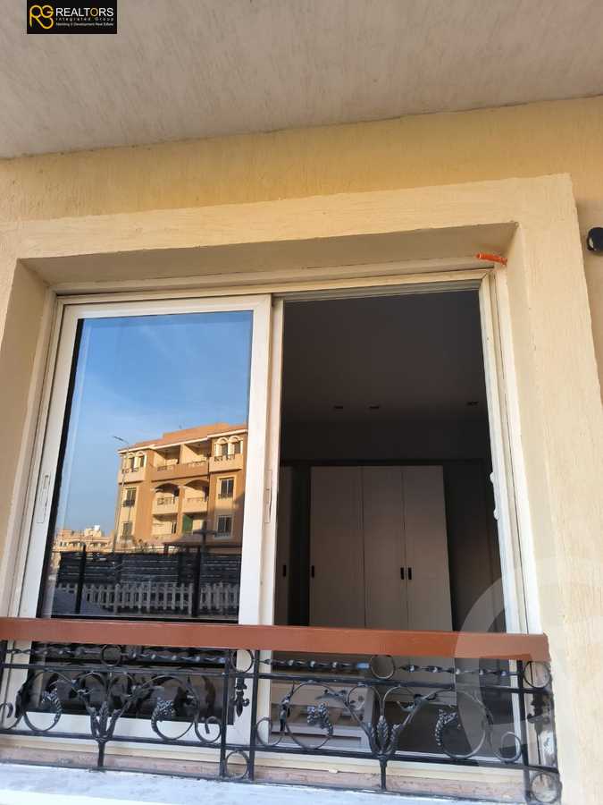 https://aqarmap.com.eg/ar/listing/6540775-for-sale-cairo-el-sheikh-zayed-city-compounds-el-khamayel