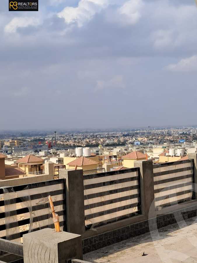 https://aqarmap.com.eg/ar/listing/6540845-for-sale-cairo-el-sheikh-zayed-city-compounds-el-khamayel