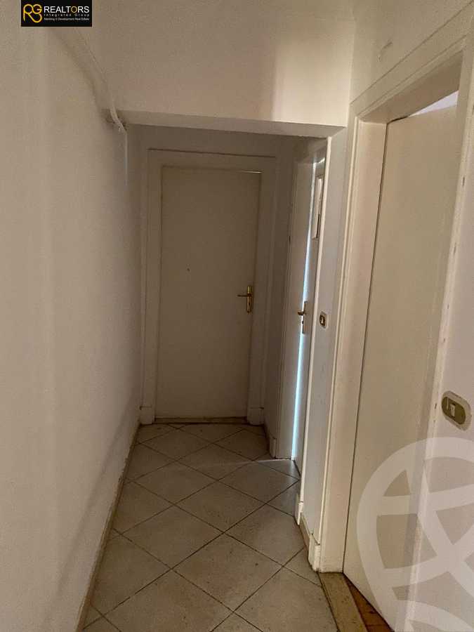 https://aqarmap.com.eg/en/listing/6540904-for-sale-cairo-el-sheikh-zayed-city-shr-lbstn