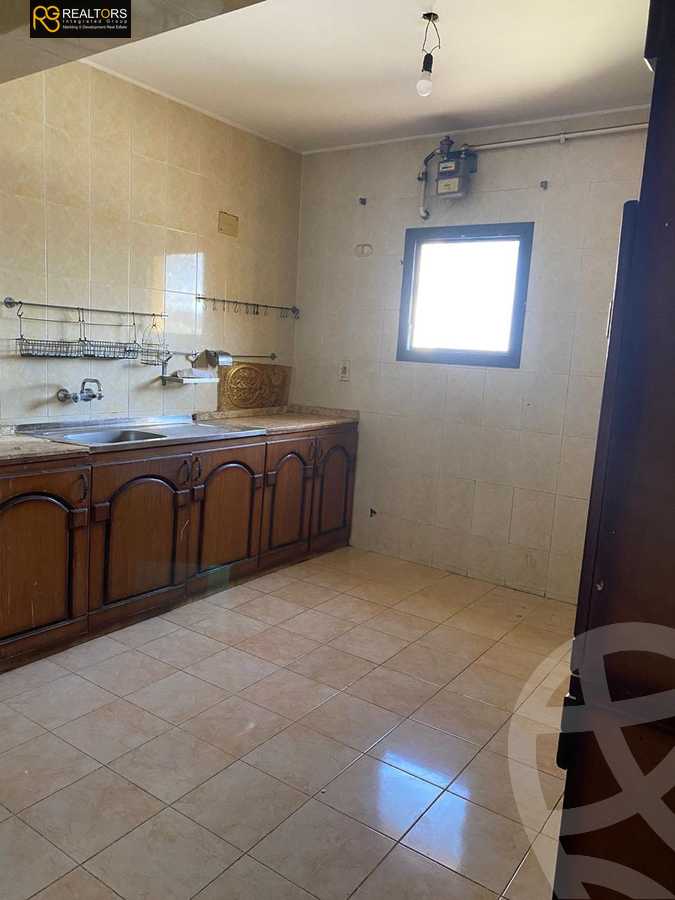 https://aqarmap.com.eg/en/listing/6540904-for-sale-cairo-el-sheikh-zayed-city-shr-lbstn