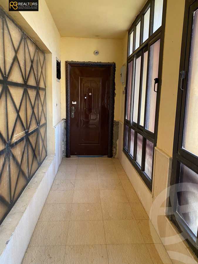 https://aqarmap.com.eg/en/listing/6540904-for-sale-cairo-el-sheikh-zayed-city-shr-lbstn