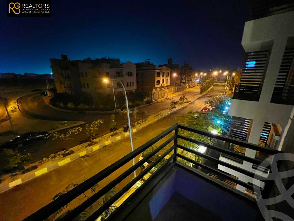 https://aqarmap.com.eg/ar/listing/6578373-for-sale-cairo-6th-of-october-el-hay-el-motamyz-first-touristic-village-al-lewaa-mohammed-ezzat-el-zyadi-st