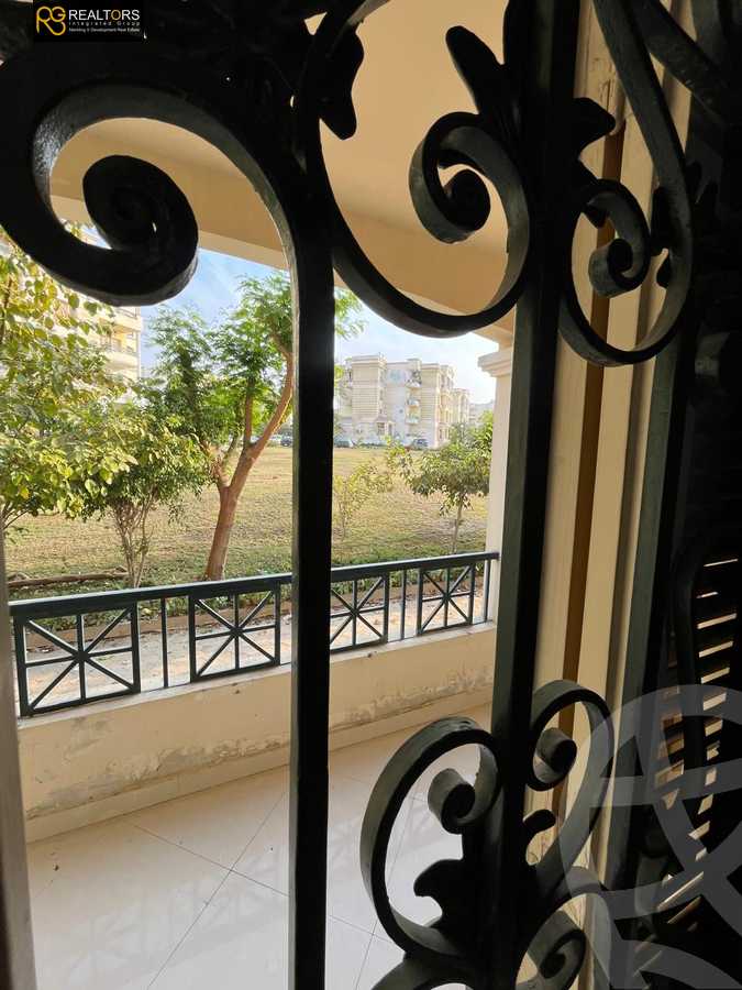https://aqarmap.com.eg/ar/listing/6588734-for-sale-cairo-el-sheikh-zayed-city-compounds-el-khamayel