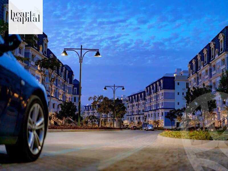 https://aqarmap.com.eg/ar/listing/3690386-for-sale-cairo-new-cairo-compounds-mountain-view-hyde-park