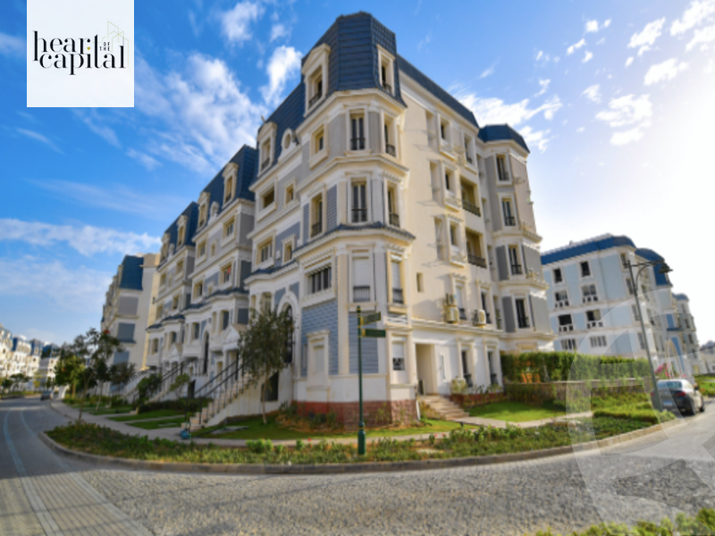 https://aqarmap.com.eg/ar/listing/3690386-for-sale-cairo-new-cairo-compounds-mountain-view-hyde-park
