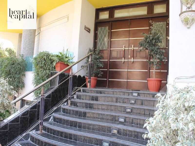 https://aqarmap.com.eg/en/listing/5329588-for-sale-cairo-new-cairo-first-settlement-neighbourhood-10-el-shaheed-abdul-fattah-ahmed-st
