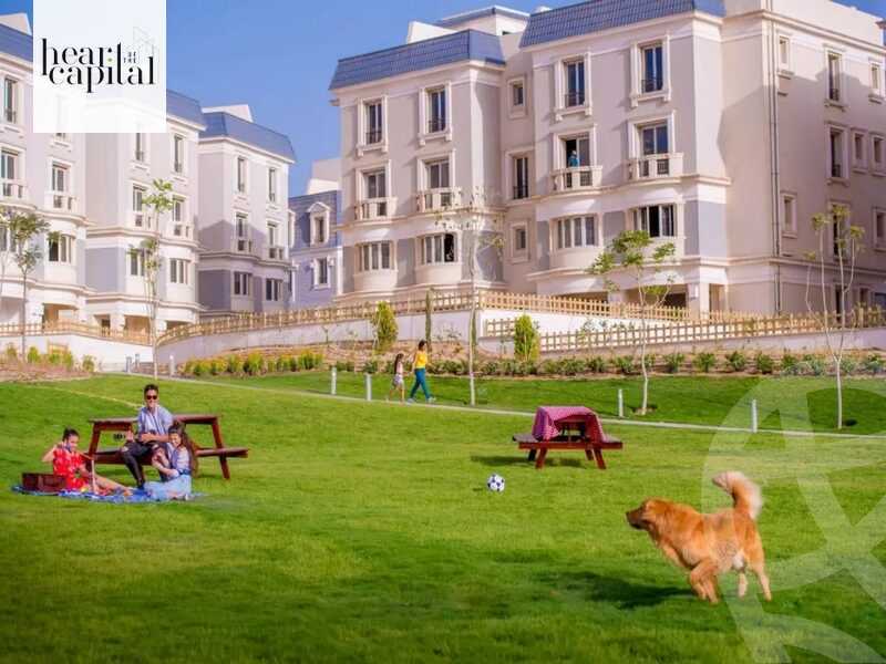 https://aqarmap.com.eg/en/listing/5335892-for-sale-cairo-new-cairo-compounds-mountain-view-hyde-park