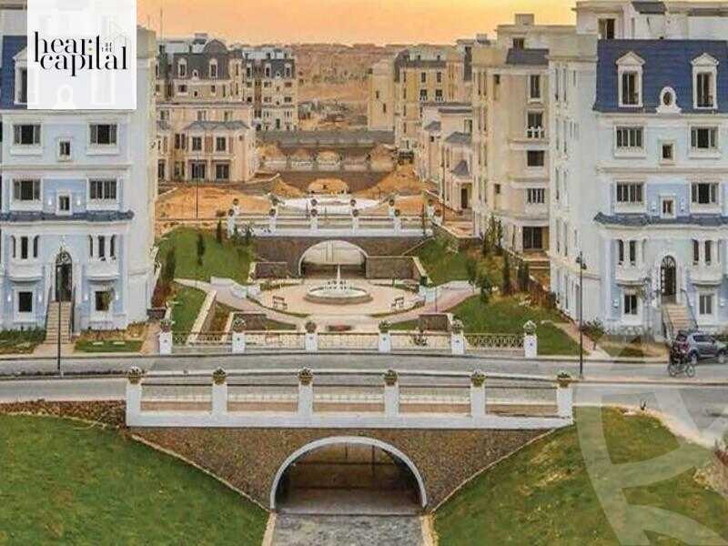 https://aqarmap.com.eg/en/listing/5336148-for-sale-cairo-new-cairo-compounds-mountain-view-hyde-park