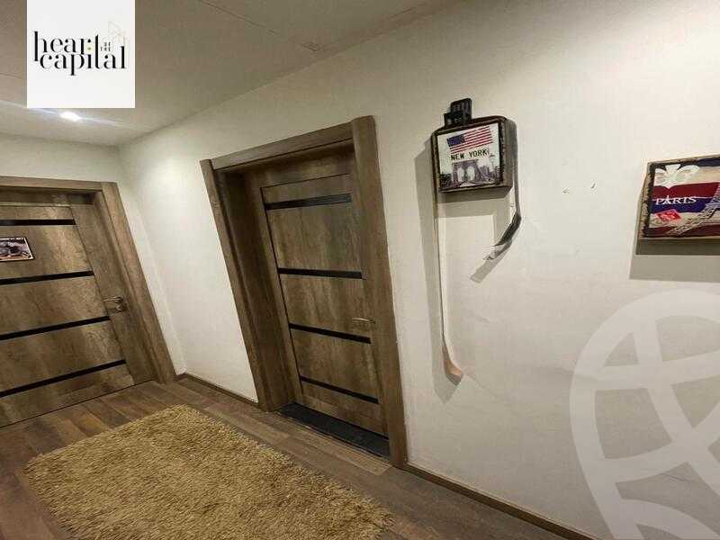 https://aqarmap.com.eg/en/listing/5336792-for-sale-cairo-new-cairo-compounds-village-gate-mall-palm-hills