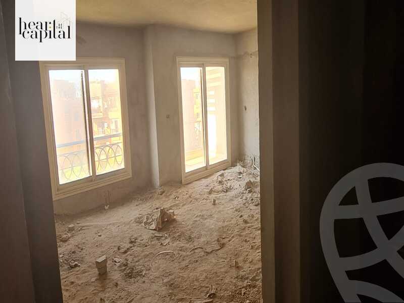 https://aqarmap.com.eg/ar/listing/5348962-for-sale-cairo-el-sheikh-zayed-city-compounds-el-khamayel