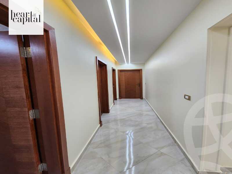 https://aqarmap.com.eg/en/listing/5349569-for-sale-cairo-el-sheikh-zayed-city-compounds-el-khamayel