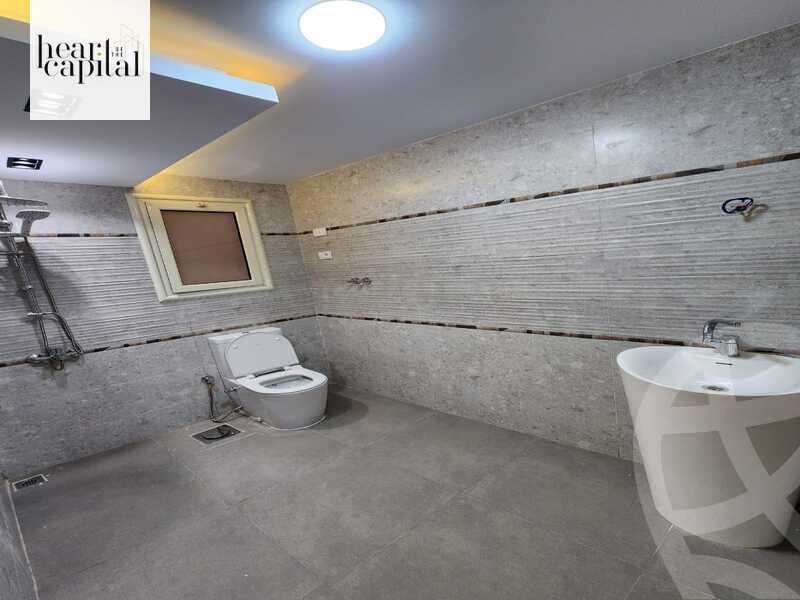 https://aqarmap.com.eg/en/listing/5349569-for-sale-cairo-el-sheikh-zayed-city-compounds-el-khamayel