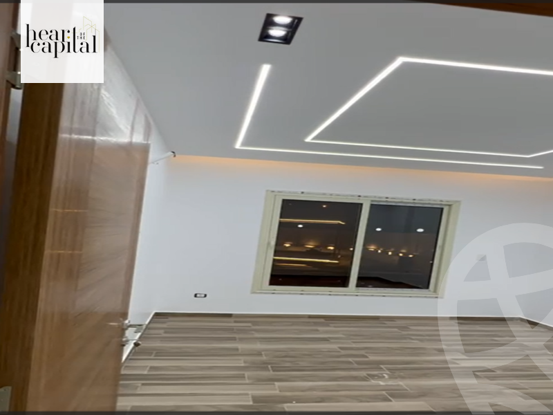 https://aqarmap.com.eg/ar/listing/5357482-for-sale-cairo-el-sheikh-zayed-city-compounds-el-khamayel