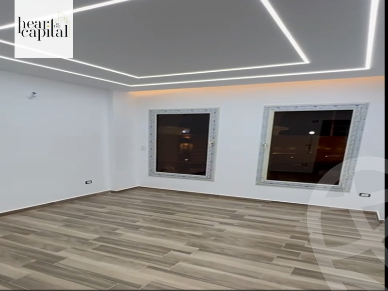 https://aqarmap.com.eg/ar/listing/5357482-for-sale-cairo-el-sheikh-zayed-city-compounds-el-khamayel