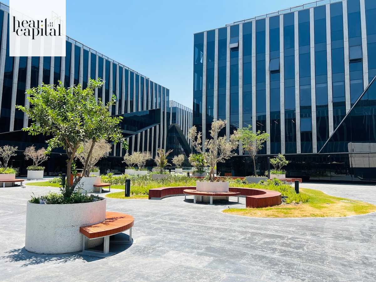 https://aqarmap.com.eg/ar/listing/5362916-for-rent-cairo-new-cairo-compounds-eastown-district-sodic