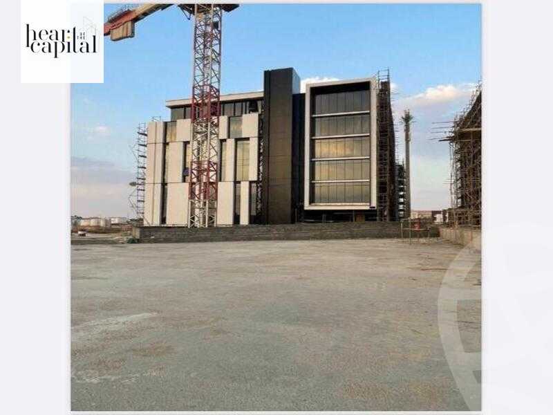 https://aqarmap.com.eg/en/listing/5379882-for-sale-cairo-new-cairo-compounds-hyde-park