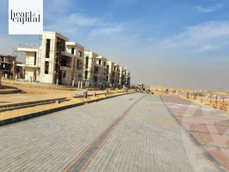 https://aqarmap.com.eg/en/listing/5382803-for-sale-cairo-new-cairo-lmstqbl-syty-compounds-monark-compound-royal