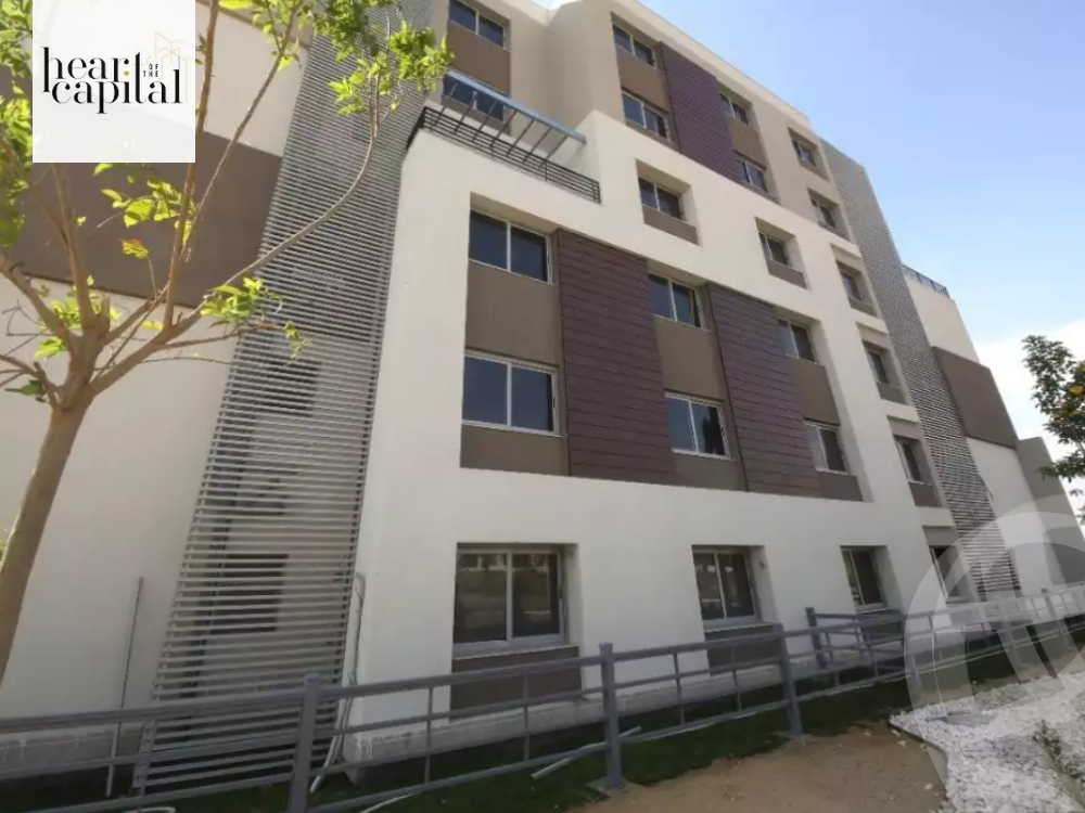 https://aqarmap.com.eg/en/listing/5405382-for-sale-cairo-new-cairo-compounds-blm-hylz-nyw-kyrw