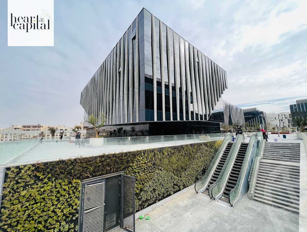 https://aqarmap.com.eg/ar/listing/5420308-for-rent-cairo-new-cairo-compounds-eastown