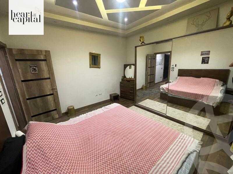 https://aqarmap.com.eg/en/listing/5420268-for-sale-cairo-new-cairo-compounds-village-gate-mall-palm-hills