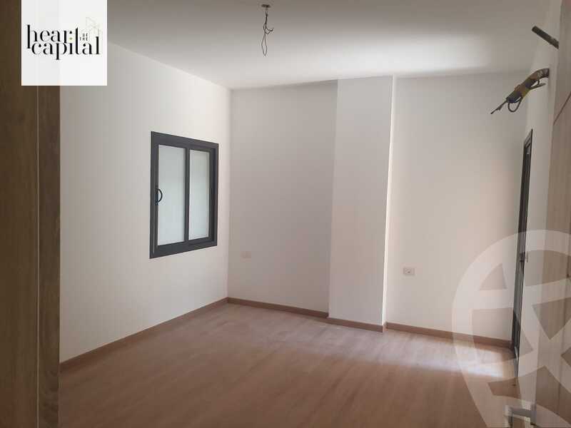 https://aqarmap.com.eg/ar/listing/5443982-for-sale-cairo-new-cairo-compounds-fifth-square