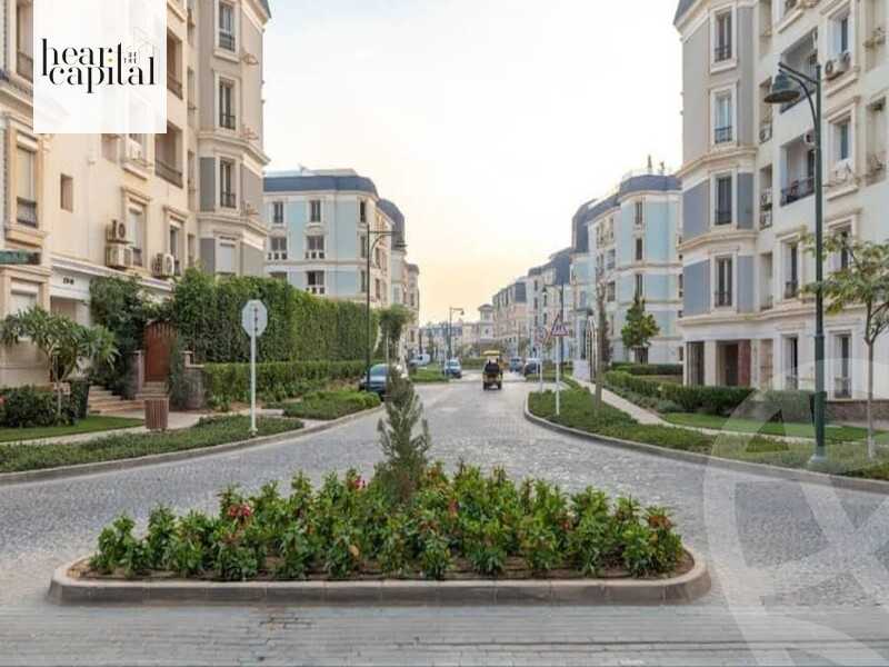 https://aqarmap.com.eg/en/listing/5448099-for-sale-cairo-new-cairo-compounds-mountain-view-hyde-park