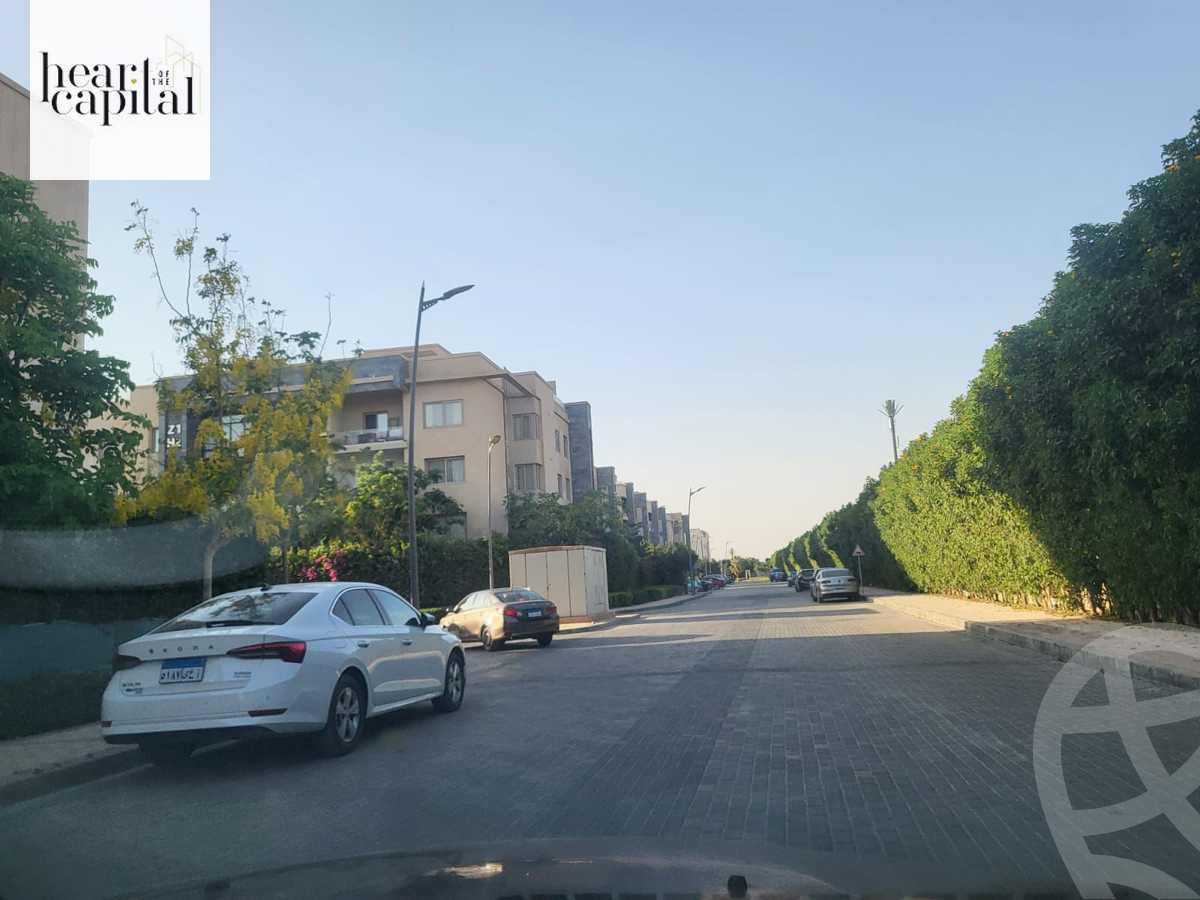 https://aqarmap.com.eg/en/listing/5454972-for-sale-cairo-new-cairo-compounds-galleria-moon-valley
