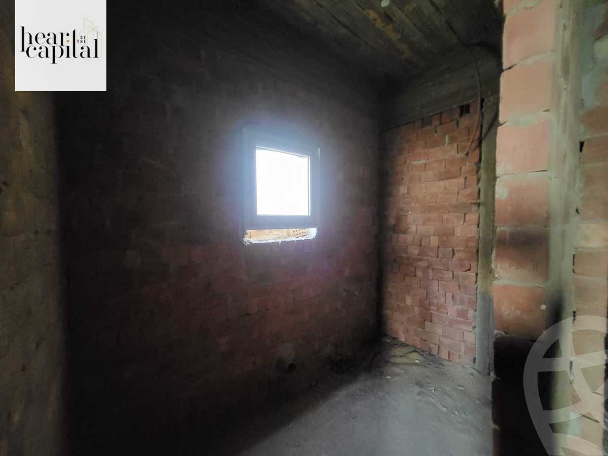 https://aqarmap.com.eg/en/listing/5454972-for-sale-cairo-new-cairo-compounds-galleria-moon-valley