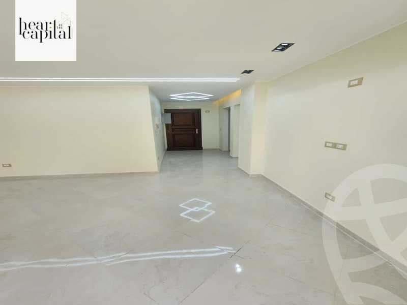 https://aqarmap.com.eg/en/listing/5460530-for-sale-cairo-el-sheikh-zayed-city-compounds-el-khamayel