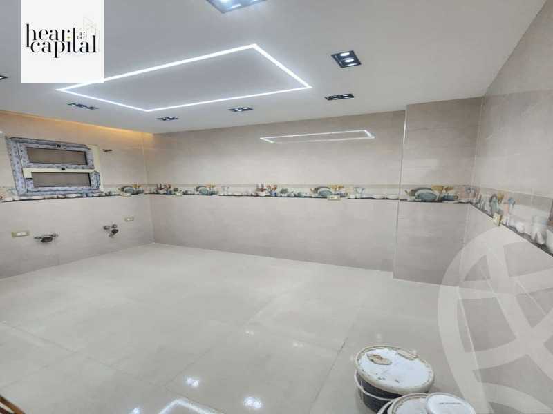 https://aqarmap.com.eg/en/listing/5460530-for-sale-cairo-el-sheikh-zayed-city-compounds-el-khamayel