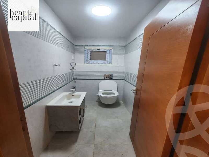 https://aqarmap.com.eg/en/listing/5460530-for-sale-cairo-el-sheikh-zayed-city-compounds-el-khamayel