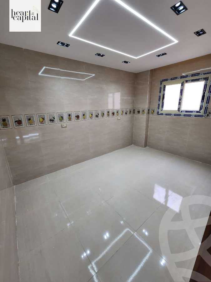 https://aqarmap.com.eg/en/listing/5460623-for-sale-cairo-el-sheikh-zayed-city-compounds-el-khamayel
