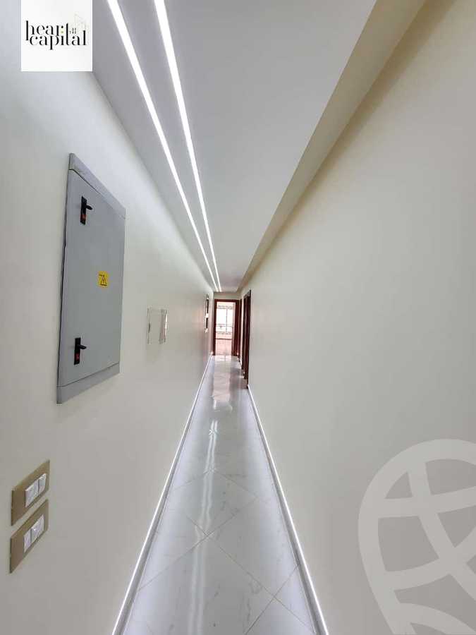 https://aqarmap.com.eg/en/listing/5460624-for-sale-cairo-el-sheikh-zayed-city-compounds-el-khamayel