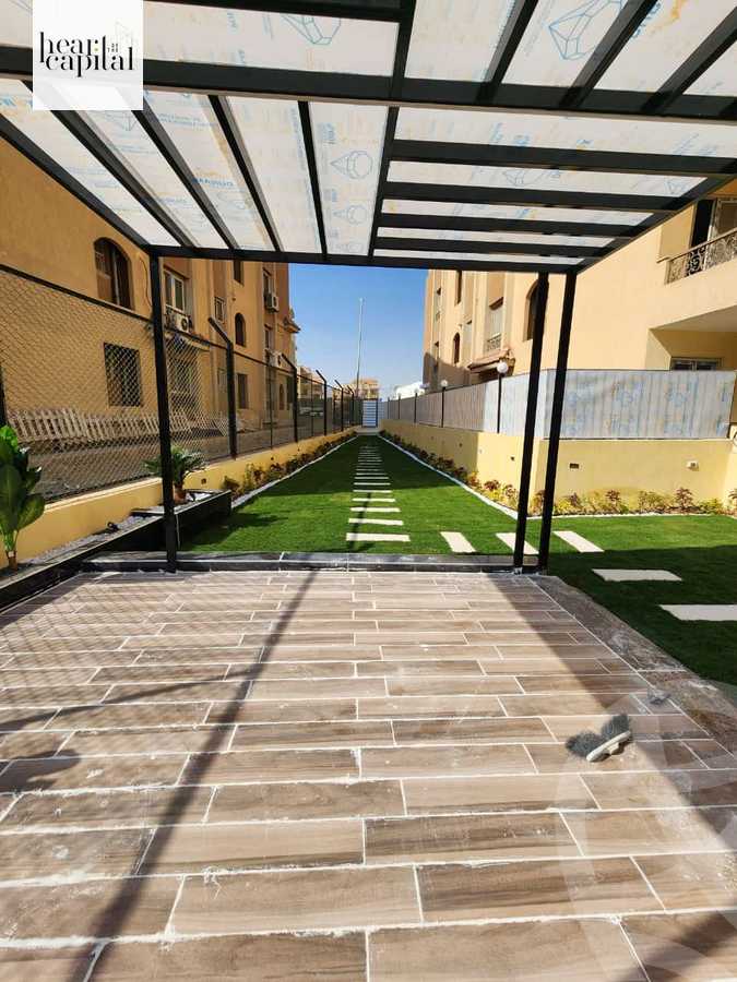https://aqarmap.com.eg/en/listing/5460624-for-sale-cairo-el-sheikh-zayed-city-compounds-el-khamayel
