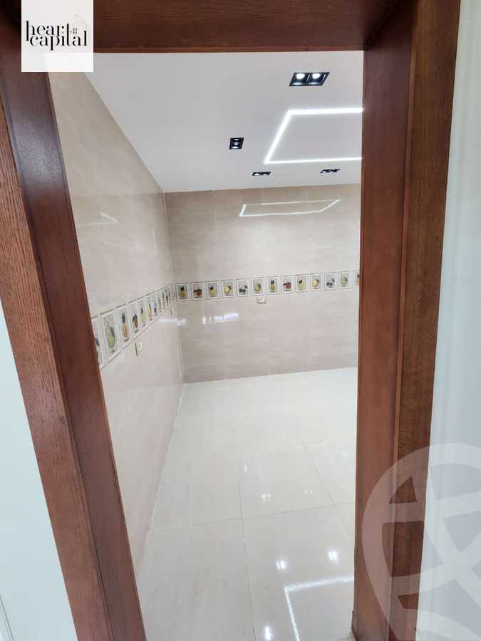 https://aqarmap.com.eg/ar/listing/5460625-for-sale-cairo-el-sheikh-zayed-city-compounds-el-khamayel