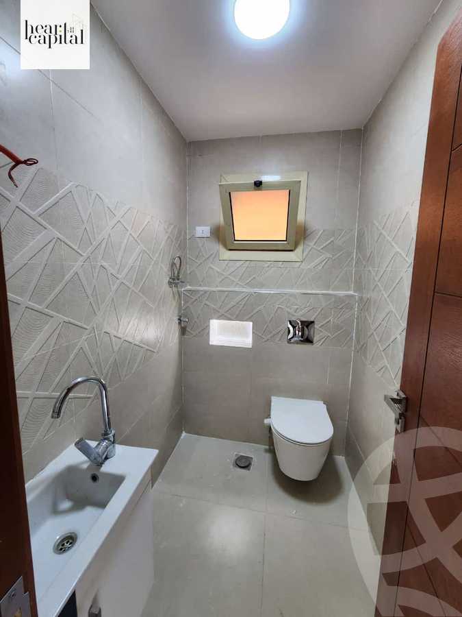 https://aqarmap.com.eg/ar/listing/5460625-for-sale-cairo-el-sheikh-zayed-city-compounds-el-khamayel