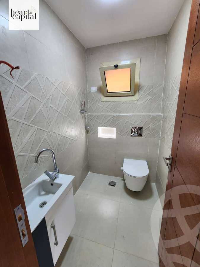 https://aqarmap.com.eg/ar/listing/5460625-for-sale-cairo-el-sheikh-zayed-city-compounds-el-khamayel
