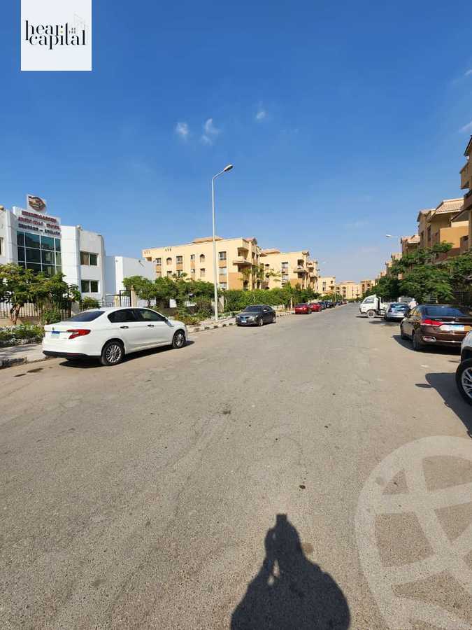 https://aqarmap.com.eg/ar/listing/5460625-for-sale-cairo-el-sheikh-zayed-city-compounds-el-khamayel