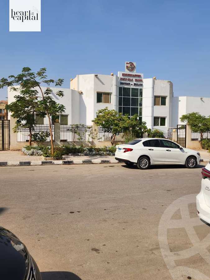 https://aqarmap.com.eg/ar/listing/5460625-for-sale-cairo-el-sheikh-zayed-city-compounds-el-khamayel