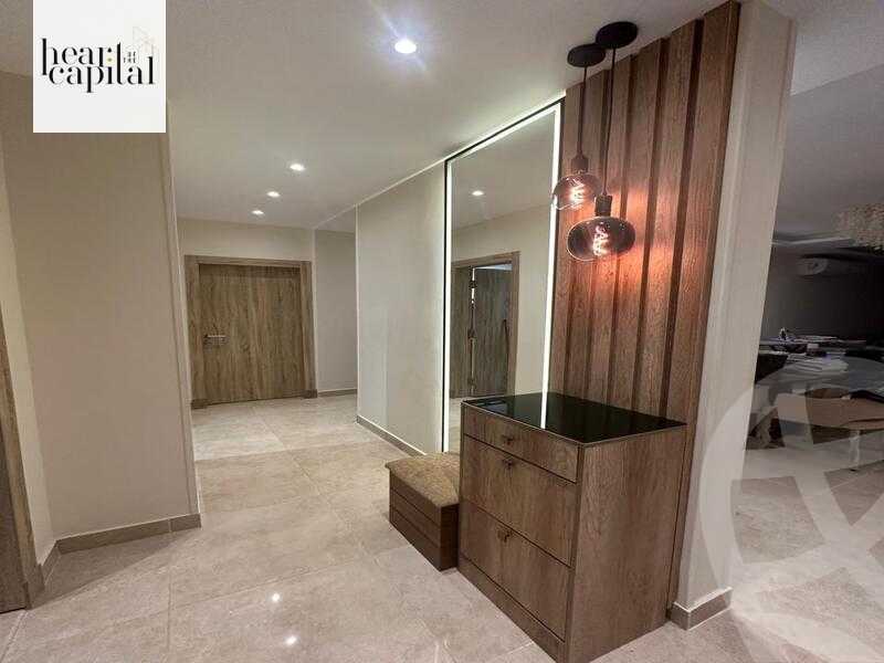 https://aqarmap.com.eg/ar/listing/5466409-for-sale-cairo-new-cairo-compounds-fifth-square