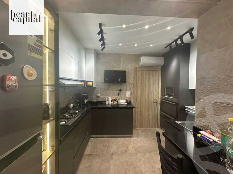 https://aqarmap.com.eg/ar/listing/5466412-for-sale-cairo-new-cairo-compounds-fifth-square