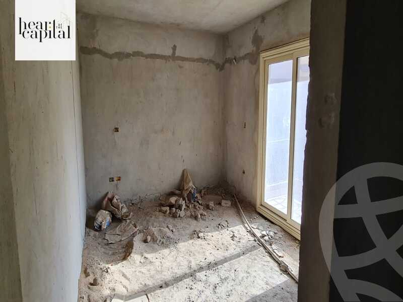 https://aqarmap.com.eg/en/listing/5509023-for-sale-cairo-el-sheikh-zayed-city-compounds-el-khamayel