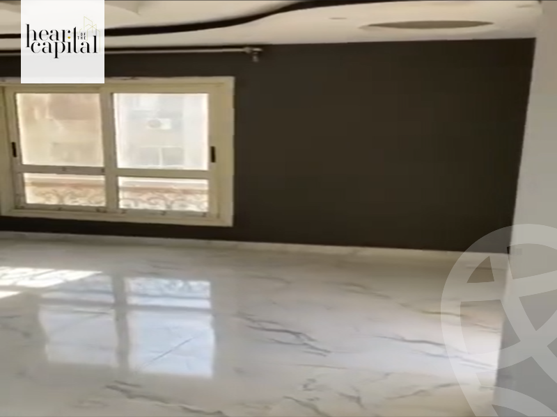 https://aqarmap.com.eg/en/listing/5509658-for-sale-cairo-el-sheikh-zayed-city-compounds-el-khamayel