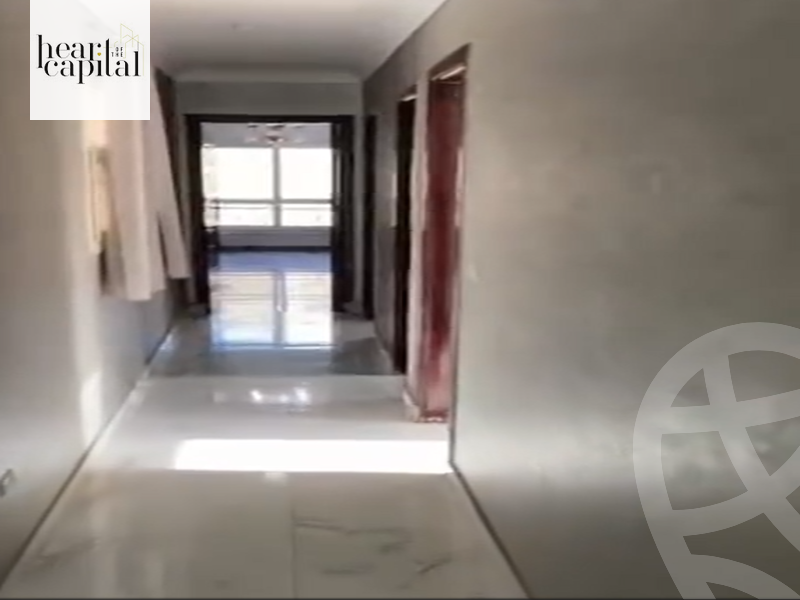 https://aqarmap.com.eg/en/listing/5509656-for-sale-cairo-el-sheikh-zayed-city-compounds-el-khamayel