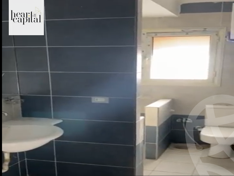 https://aqarmap.com.eg/en/listing/5509656-for-sale-cairo-el-sheikh-zayed-city-compounds-el-khamayel