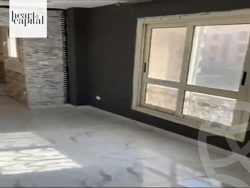 https://aqarmap.com.eg/en/listing/5509658-for-sale-cairo-el-sheikh-zayed-city-compounds-el-khamayel