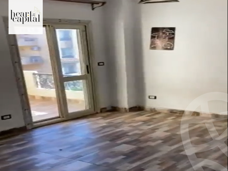 https://aqarmap.com.eg/en/listing/5509656-for-sale-cairo-el-sheikh-zayed-city-compounds-el-khamayel