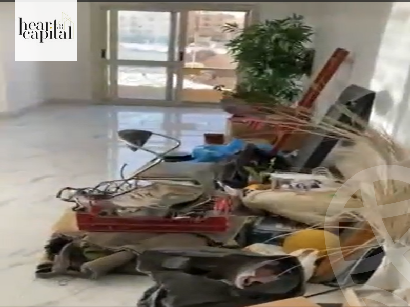 https://aqarmap.com.eg/en/listing/5509658-for-sale-cairo-el-sheikh-zayed-city-compounds-el-khamayel